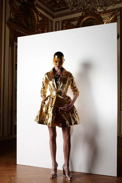 Look 27